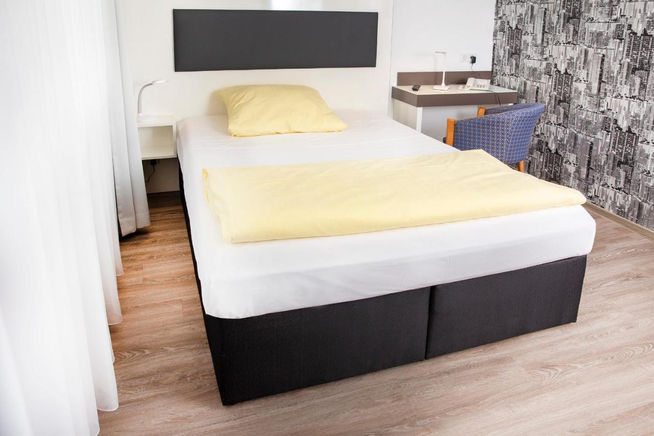 Russmann Hotel & Living Goldbach  المظهر الخارجي الصورة